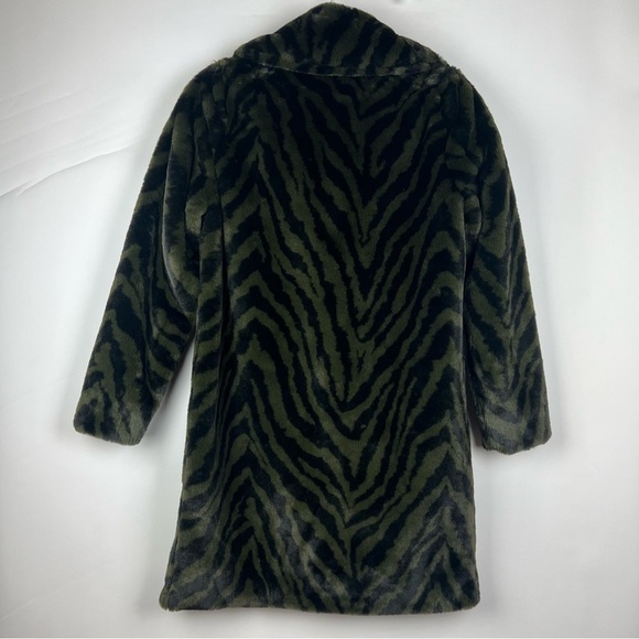 NWT - Regal, Faux Fur Printed Rabbit Long Coat. Size: XS. - Picture 3 of 12